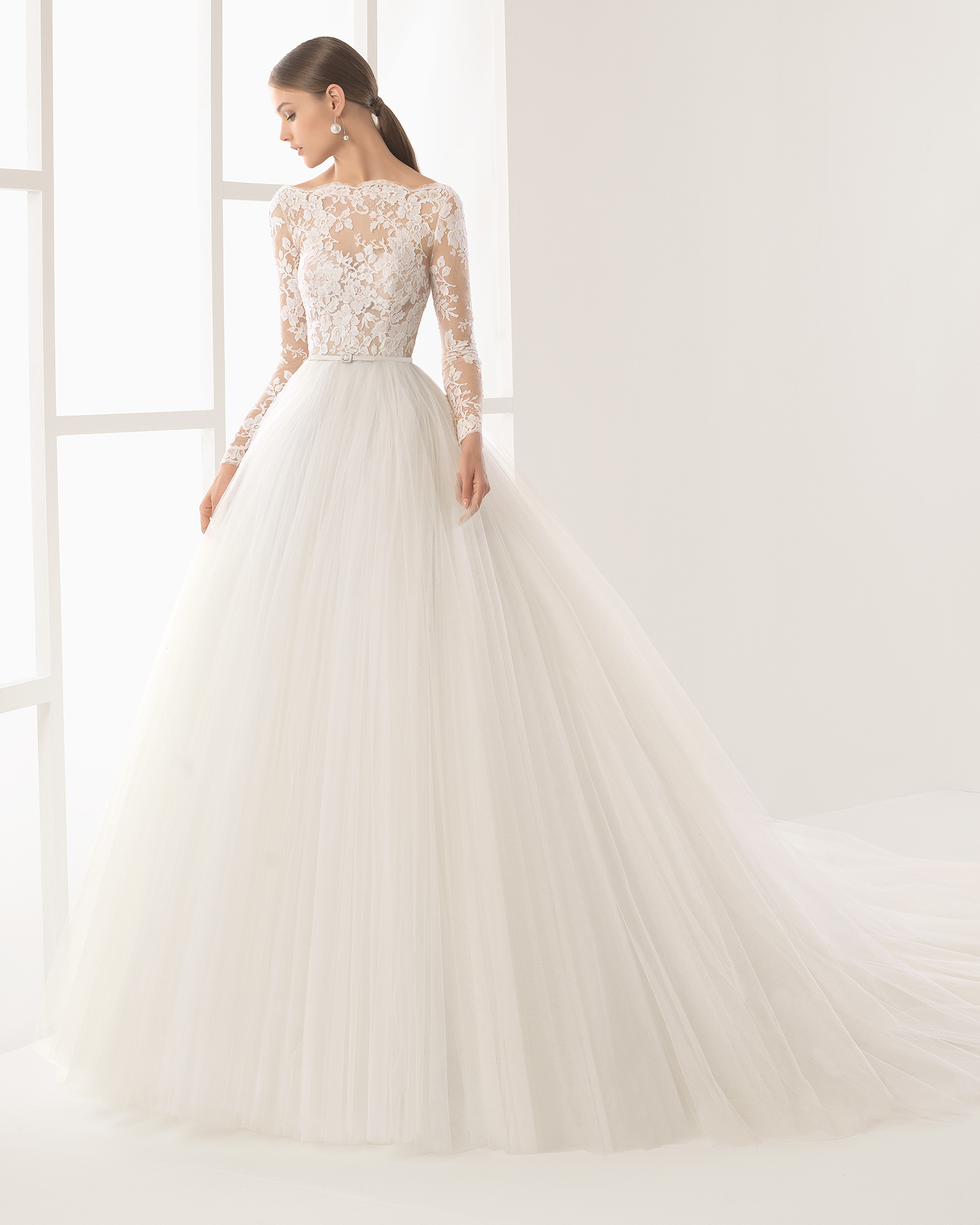 lillian west trunk show