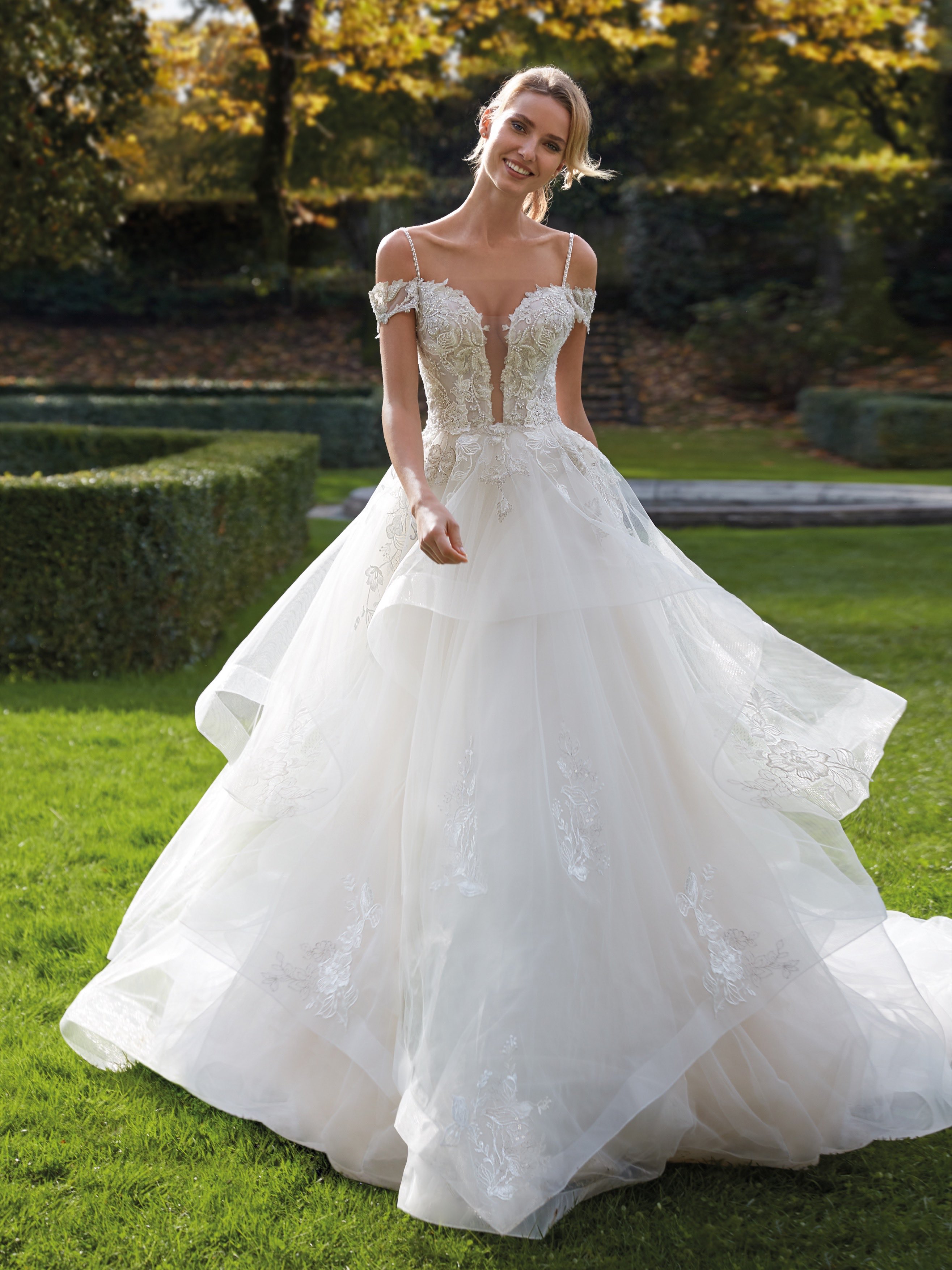 Abito da sposa modello Nicole 12161 Giardino della Sposa