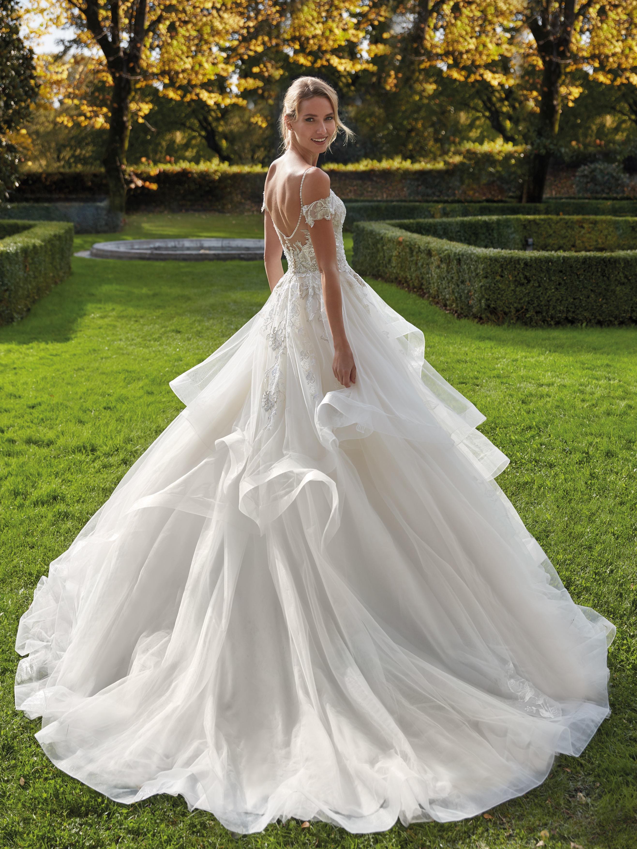 Abito da sposa modello Nicole 12161 Giardino della Sposa