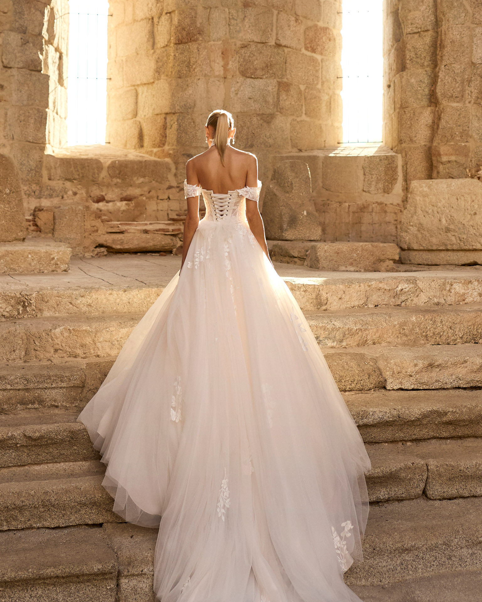 2N28_PERSA_ADRIANA_ALIER_2 Abito da sposa Persa